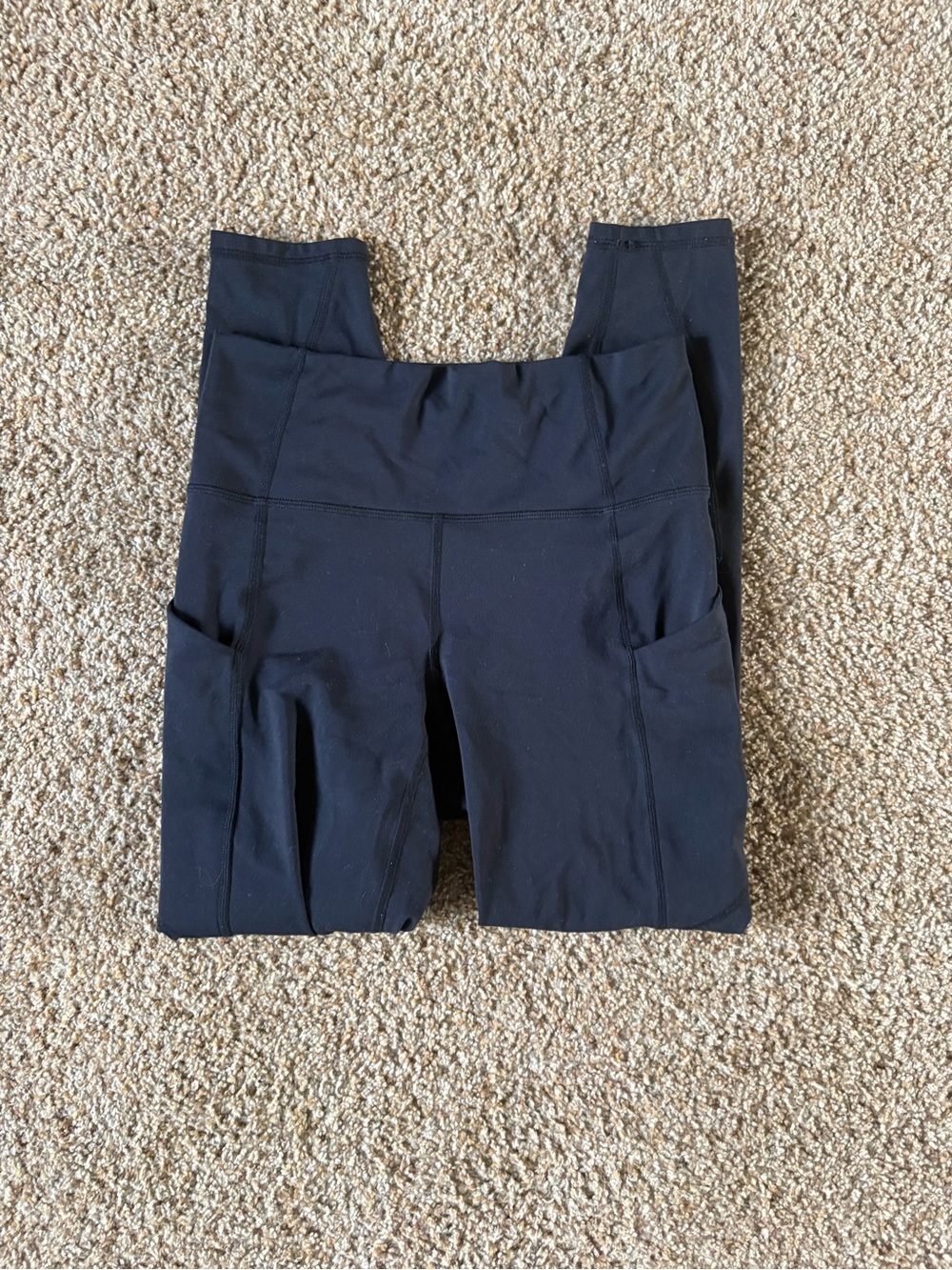 Fabletics Mid Rise Capri Leggings Size
